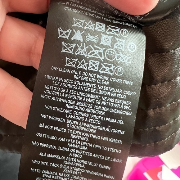 Guess MultiColor Faux Fur & Leather Vest Size Large - Picture 8 of 8